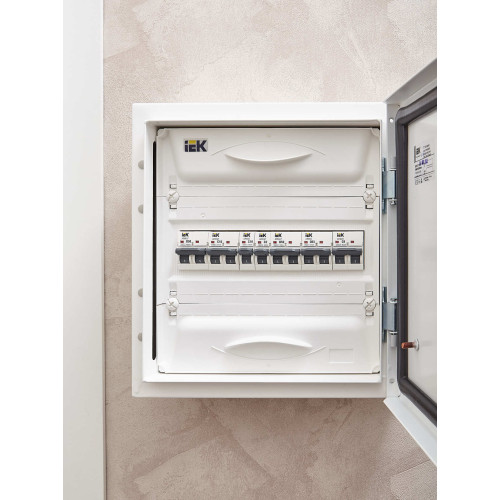 ARMAT Автоматический выключатель M06N 1P C 2А IEK