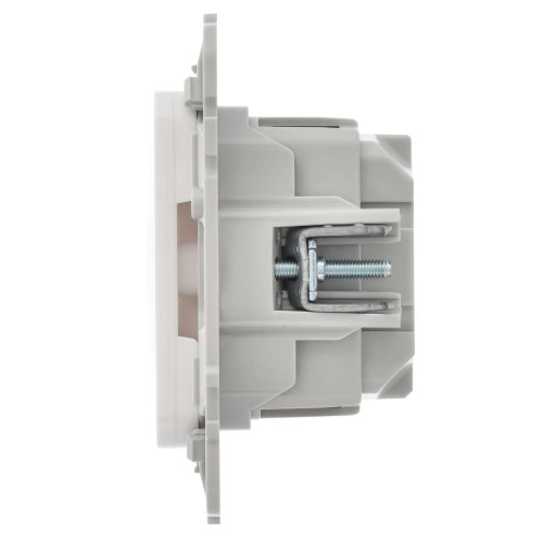 FLITE Розетка с заземлением без защитных шторок безвинтовое крепление 16А РС11-1-ФлБ белый IEK