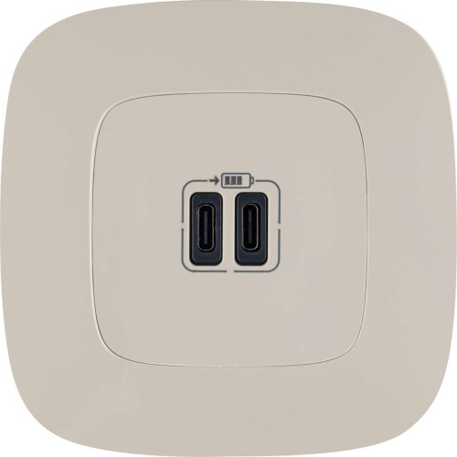 Valena ALLURE.Зарядное устройство с двумя USB-разьемами тип С-тип С 240В/5В 3000мА.С лицевой панелью.Цвет Слоновая кость