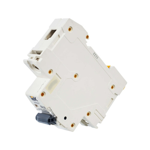 ARMAT Автоматический выключатель M06N 1P C 0,5А IEK