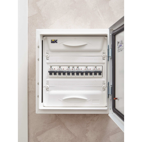 ARMAT Автоматический выключатель M06N 1P B 6А IEK