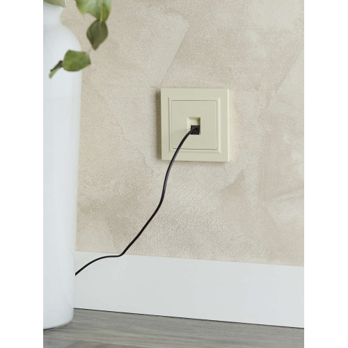 BRITE Розетка компьютерная RJ45 кат.5E РК10-БрКр бежевый IEK