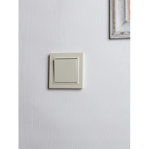 BRITE Выключатель 1-клавишный 10А в сборе ВСР10-1-0-БрКр бежевый IEK