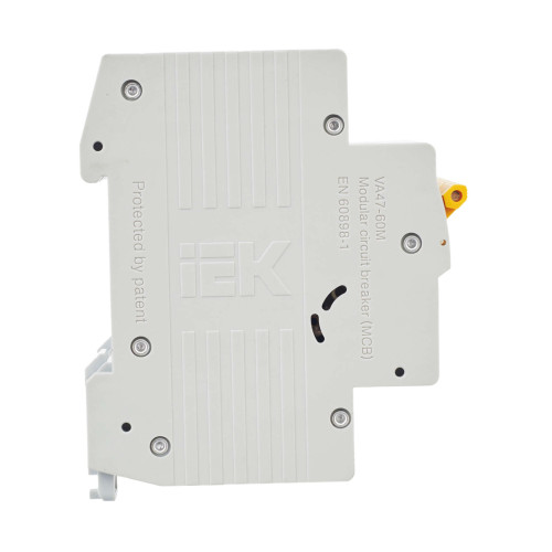 KARAT Автоматический выключатель ВА47-60M 3P D 32А 6кА IEK