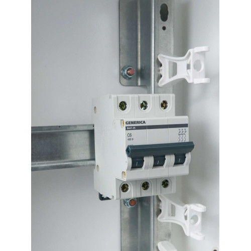 Автоматический выключатель ВА47-29 3Р 6А 4,5кА С GENERICA Автоматический выключатель ВА47-29 3Р 6А 4,5кА С GENERICA