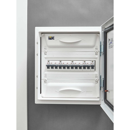 ARMAT Автоматический выключатель M06N 3P D 16А IEK