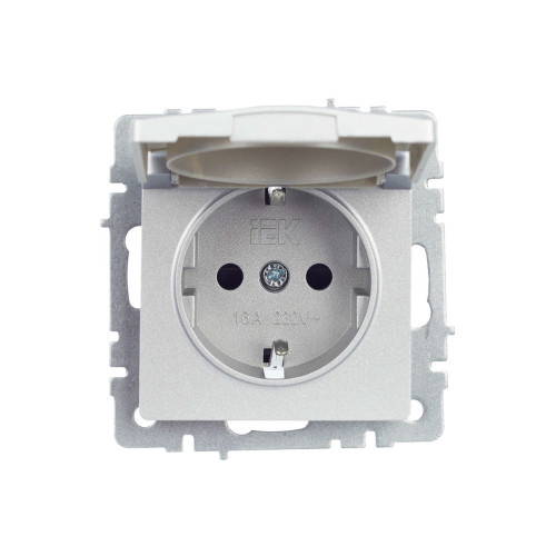 BRITE Розетка 1-местная с заземлением с защитными шторками и крышкой 16А IP20 РСбш10-3-БрА алюминий IEK
