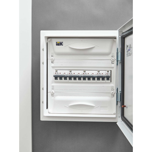 ARMAT Автоматический выключатель M06N 3P C 16А IEK