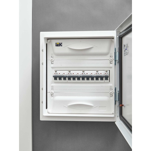 ARMAT Автоматический выключатель M10N 3P B 6А IEK