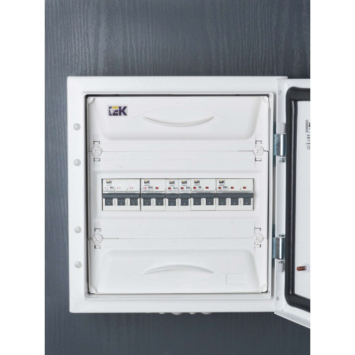 ARMAT Автоматический выключатель M06N 1P C 0,5А IEK