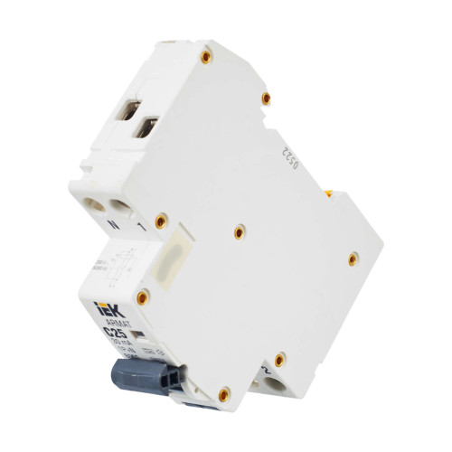 ARMAT Автоматический выключатель дифференциального тока B06S 1P+NP C25 30мА тип A (18мм) IEK