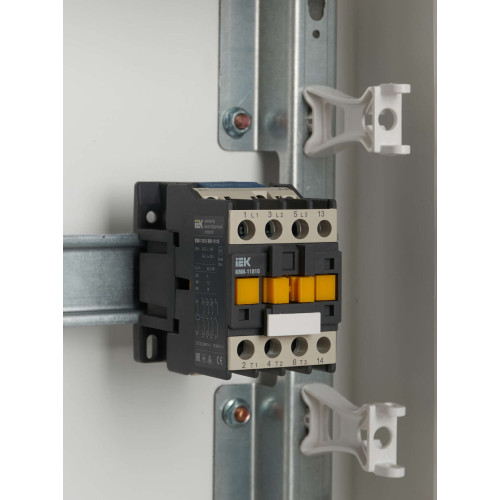 Контактор КМИ-11810 18А 230В/АС3 1NO IEK