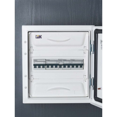 Автоматический выключатель ВА47-29 3Р 6А 4,5кА С GENERICA Автоматический выключатель ВА47-29 3Р 6А 4,5кА С GENERICA