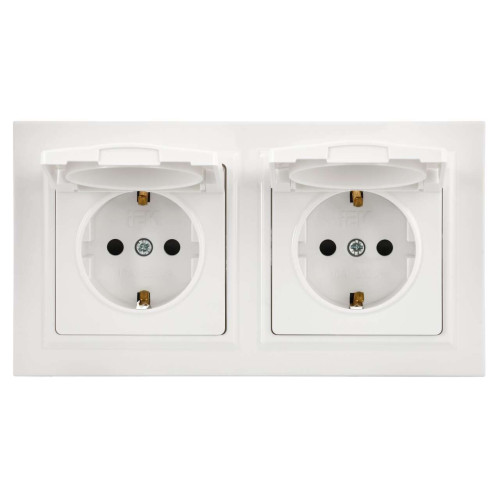 BRITE Комплект 1-местная с заземлением с защитными шторками и крышкой 16А IP44 2 штуки в сборе с двойной рамкой РСбш10-3-44-БрБ белый