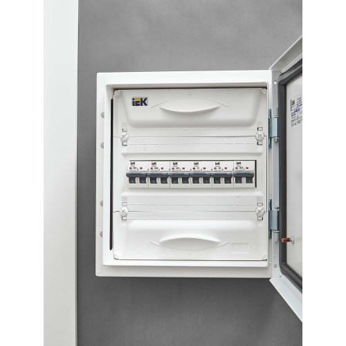 ARMAT Автоматический выключатель M06N 2P C 25А IEK