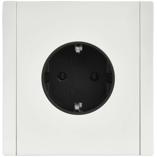 FORTE&PIANO Розетка 1-местная с заземлением без защитных шторок винтовое крепление 16А FP216M металл белый IEK