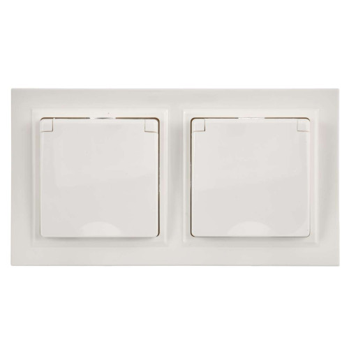 BRITE Комплект 1-местная с заземлением с защитными шторками и крышкой 16А IP44 2 штуки в сборе с двойной рамкой РСбш10-3-44-БрБ белый