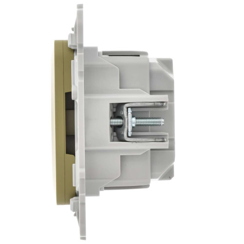 FLITE Розетка с заземлением с защитными шторками безвинтовое крепление 16А РСш11-1-ФлО оливковый IEK