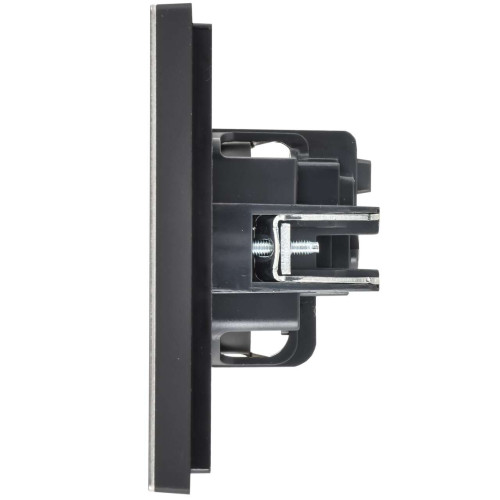 FORTE&PIANO Розетка 1-местная с заземлением без защитных шторок винтовое крепление 16А FP616M металл шампань IEK