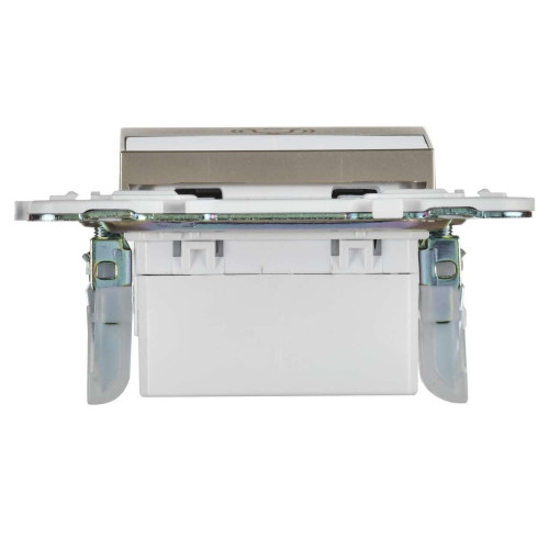 SKANDY Кнопка звонка с индикацией для отелей 10А SK-V17Sh шампань IEK