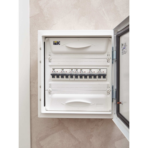 ARMAT Автоматический выключатель M06N 1P C 16А IEK
