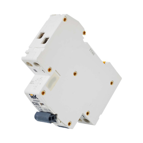 ARMAT Автоматический выключатель дифференциального тока B06S 1P+NP C32 30мА тип AC (18мм) IEK