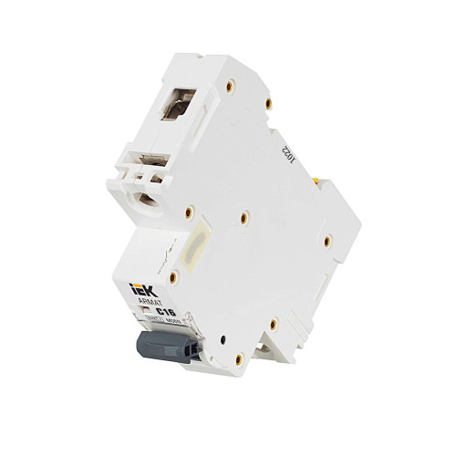 ARMAT Автоматический выключатель M06N 1P C 16А IEK