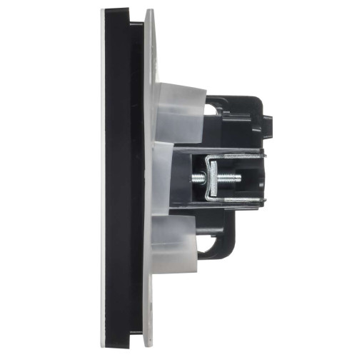 FORTE&PIANO Розетка 1-местная с заземлением с защитными шторками и крышкой безвинтовое крепление 16А IP44 FP219M металл белый IEK