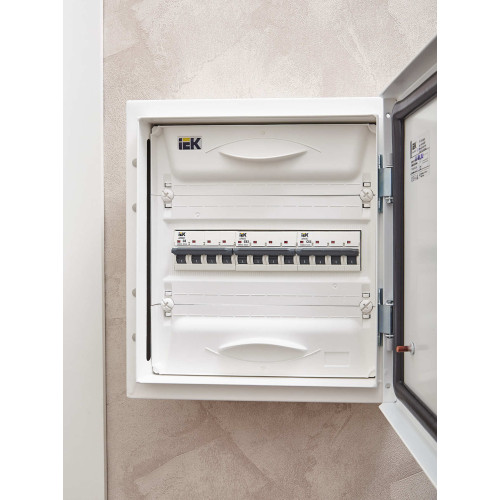 ARMAT Автоматический выключатель M06N 4P C 63А IEK