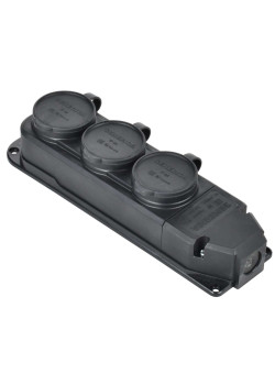 Розетка (колодка) трёхместная с защитной крышкой IP44 каучук черная GENERICA