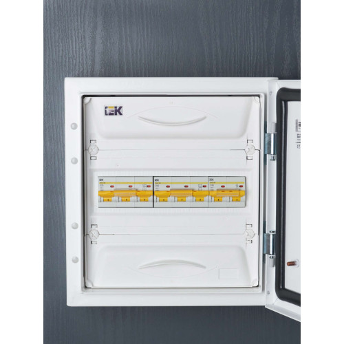 KARAT Автоматический выключатель ВА47-100 3P D 40А 10кА IEK