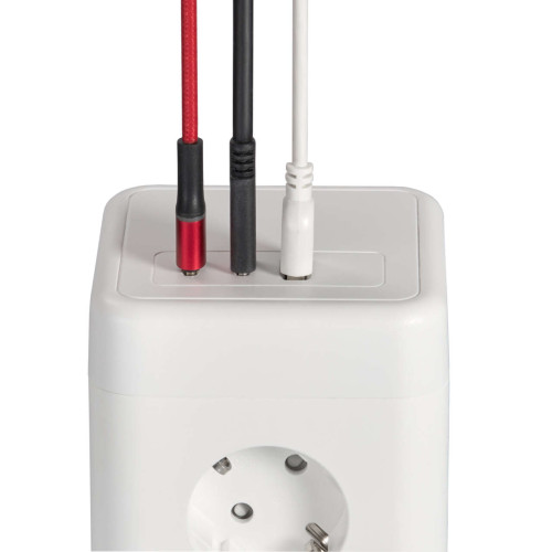 DOMINIC Удлинитель У08K 8 мест 2P+PE 1,5м 3х1,0мм2 16А/250В USB A+C 20Вт белый IEK DOMINIC Удлинитель У08K 8 мест 2P+PE 1,5м 3х1,0мм2 16А/250В USB A+C 20Вт белый IEK